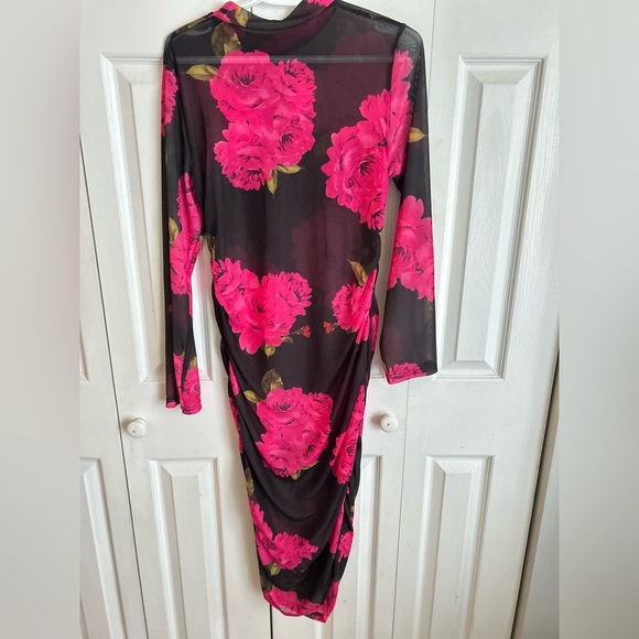 Mesh bodycon dress - Picture 5 of 9